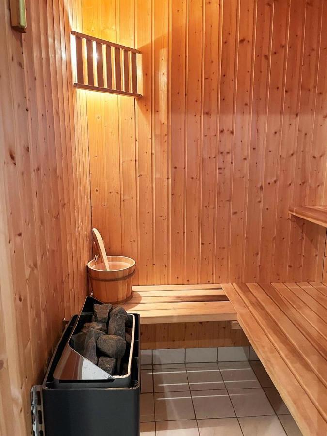 Das Puppenhaus, Reetdach, Sauna, Kamin, Eingezaeunt, Badewanne, Haustiere Willkommen Emmelsbüll-Horsbüll المظهر الخارجي الصورة