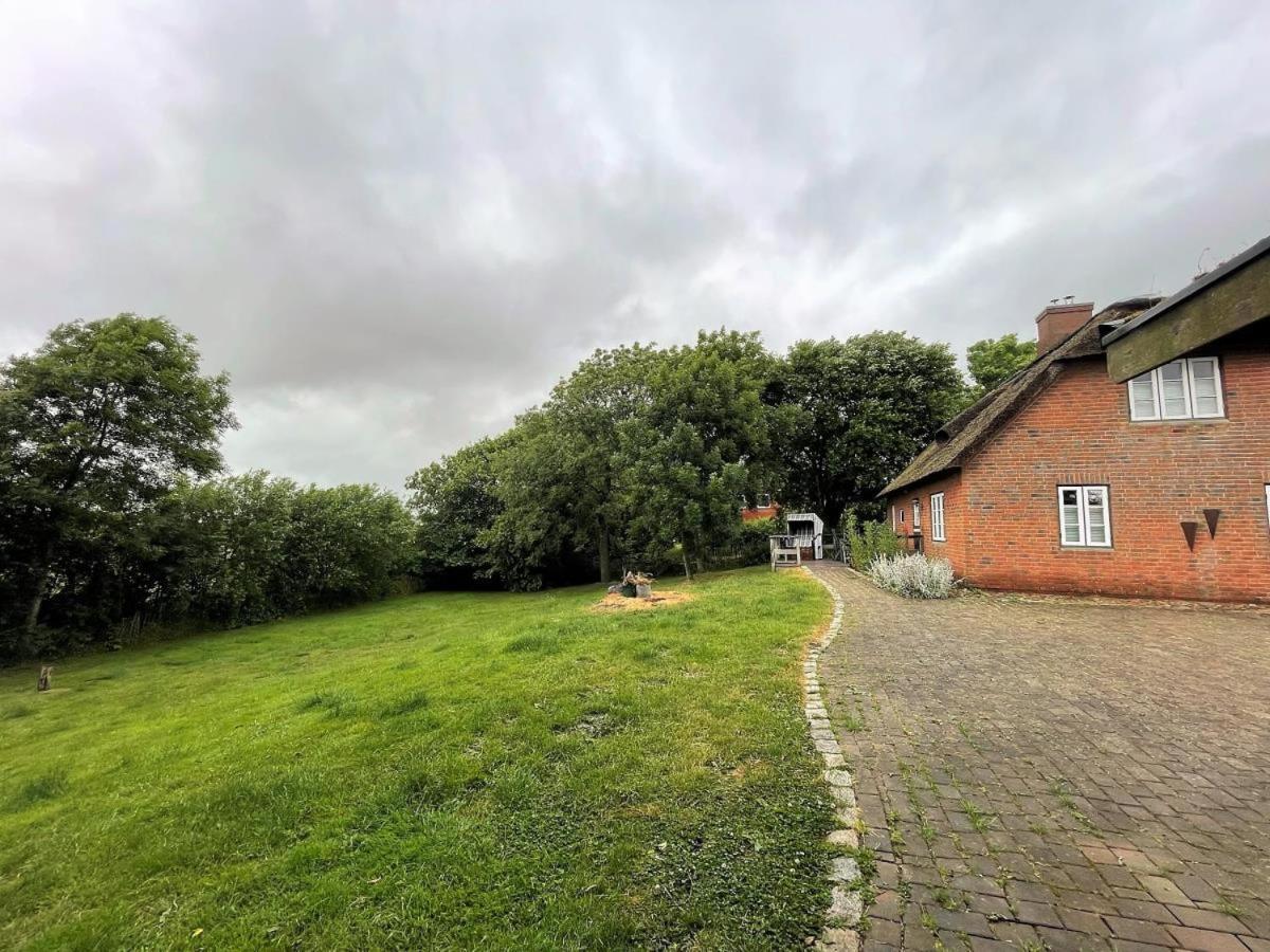 Das Puppenhaus, Reetdach, Sauna, Kamin, Eingezaeunt, Badewanne, Haustiere Willkommen Emmelsbüll-Horsbüll المظهر الخارجي الصورة